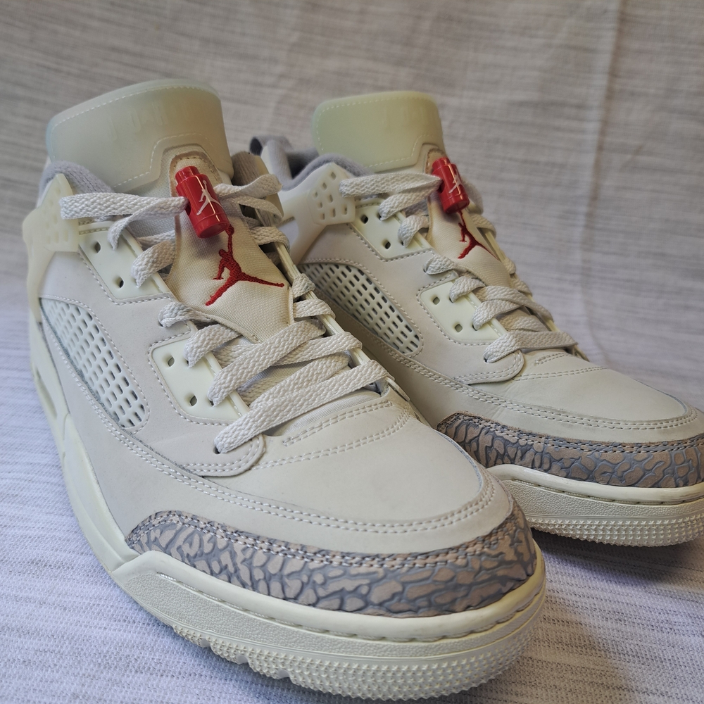 Jordan Spizike Low